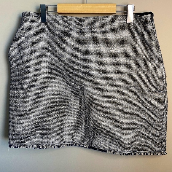 Banana Republic Women's Burlap Style 1/2 Zip Mini‎ Skirt Size 12 - Picture 1 of 13